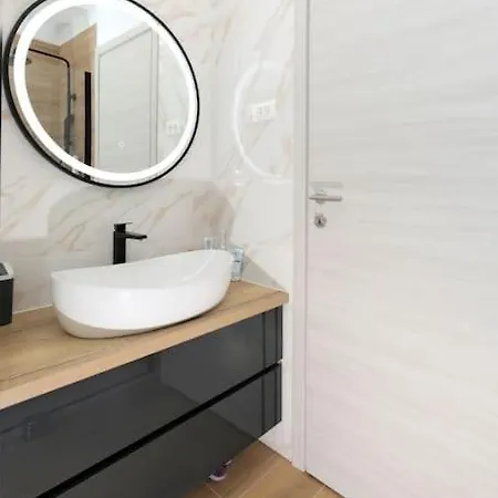 Apartament Tata *