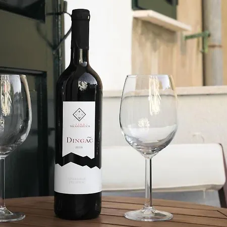 Διαμέρισμα Tata